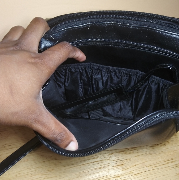 Etienne Aigner Leather Black Bag - Picture 5 of 8